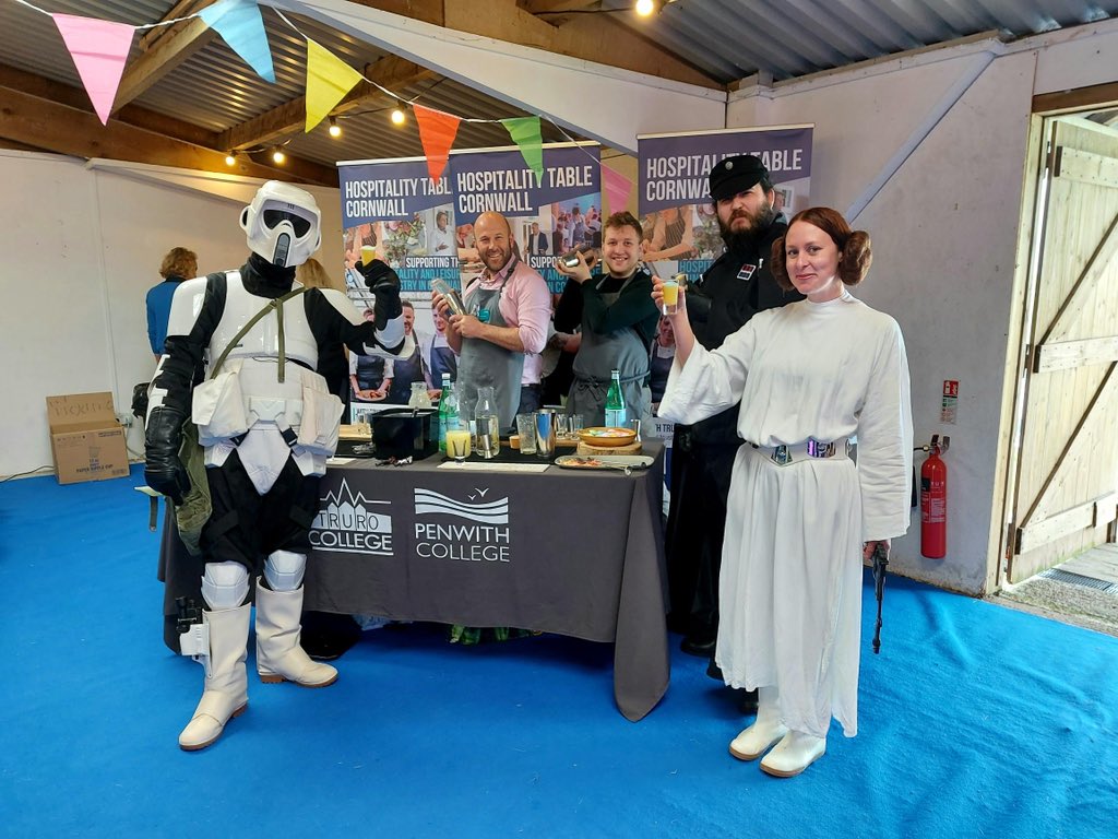 Look whose turned up to our mocktail bar at #MSMF22

<a href="/CareersHubCIoS/">Careers Hub CIoS</a>
