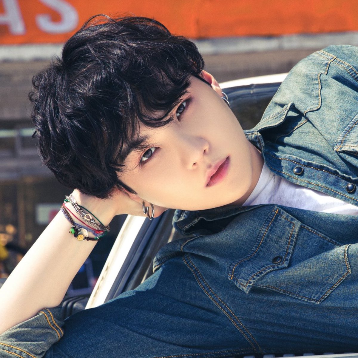 ShineLoves_BTS's tweet photo. This Yoongi 😘💜
.
.
#BTS_Butter #BTS_twt #BTS #BTSARMY #yoongi #SUGA #yoongimarryme #btsfanart #BTSSUGA #btsedits https://t.co/0mMfqGo63I