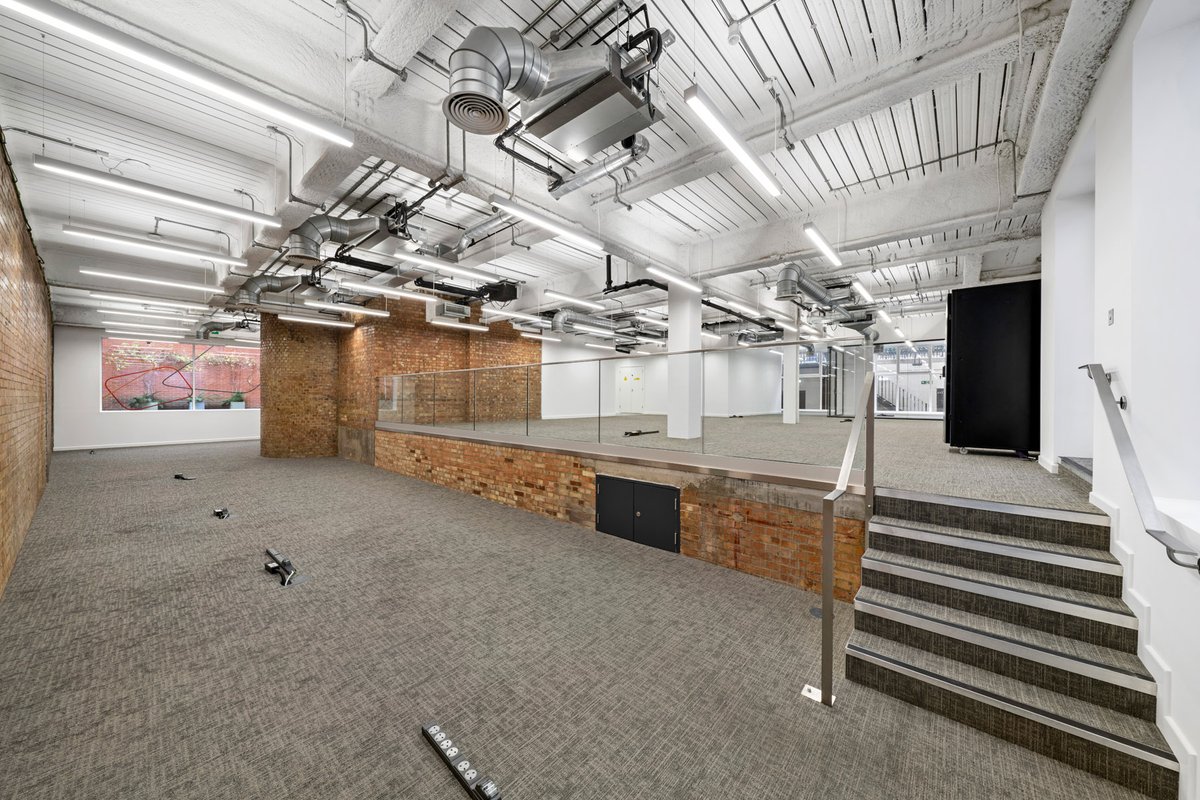 NobleHarrisProp's tweet photo. Showing an interested party one of the floors we are marketing at 42 New Broad Street. A superb lower ground floor with demised outside space. https://t.co/IV9WlJTOYh