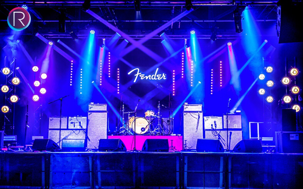ReveriesEvents's tweet photo. We're gearing up for @thegreatescape... May is a busy month here in #Brighton!
Pics are from 2019 when we worked with @Fender for some incredible performances, including the brilliant @annacalvi🔥🔥
#eventprofs #reveriesevents #eventproduction #AV #lighting  #equipmenthire #stage https://t.co/f4RGCXSWws