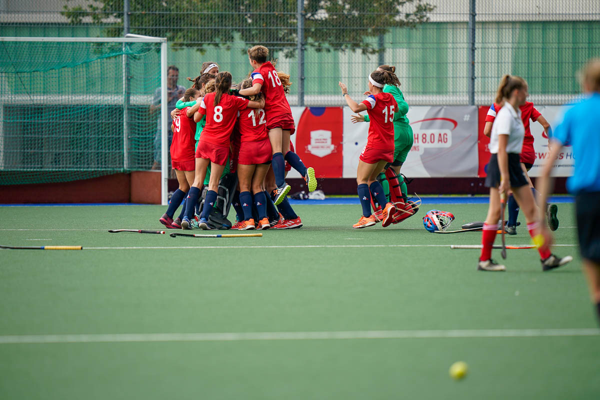 FF_Hockey's tweet photo. Aidons les U21 féminines pour faire briller les couleurs de la France à Vienne, à l’occasion de la Coupe d’Europe qui aura lieu du 24 au 30 juillet 2022 🏆 

Toutes les infos et la cagnotte ➡️ https://t.co/dUIHDYkEKD

📸 Stefan Emch https://t.co/aL9WkFljRz
