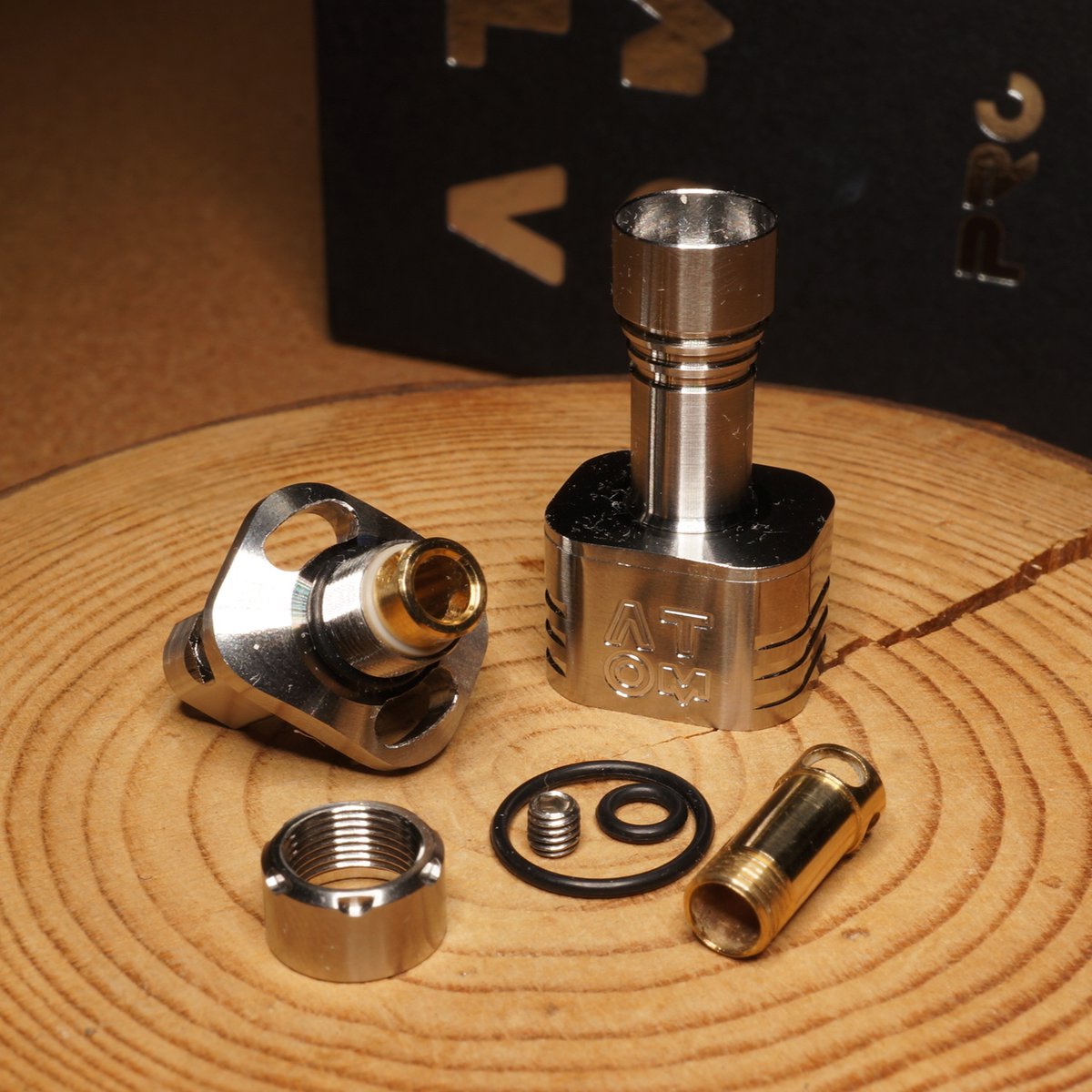 VAlphaline's tweet photo. Protocol Vape Tech|Atom RBA SS 入荷!国内入手困難の激レアアイテム。コンデションは極微細な使用感程度の非常に良好な状態ですので、是非お見逃しなく!😍😍😍 DM大歓迎 #Pro #ProtocolVapeTech #Atom #RBA #SS #Billetbox #BB #Delro #Suzie #HighEnd #Vape #vape好きな人と繋がりたい #vape放出 https://t.co/ykrh6HDeN9