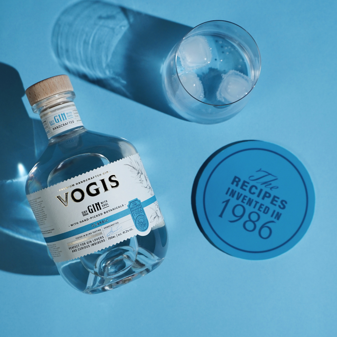 worldbrandesign's tweet photo. Indigo Branding @indigo_am - Branding and Naming of Armenian Gin Vogis
.
https://t.co/sHtAWIHhsg
.
#gin #ginpackaging #bottledesign #packagingdesign #worldpackaging #branddesign #worldbranddesign https://t.co/PFdneElbxH