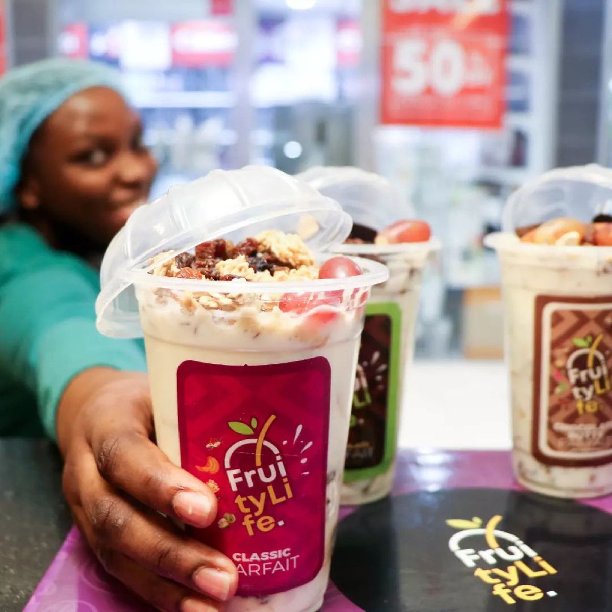 ikejacitymall's tweet photo. It's the middle of the week and we have all the right choices for you

Grab a cup of fruitiness 

#FruityLife 
#fruitylifekiosk 
#HealthyLiving 
#HealthInACup 
#healthinabox
#connectingpeople https://t.co/hhQ1qjveVW