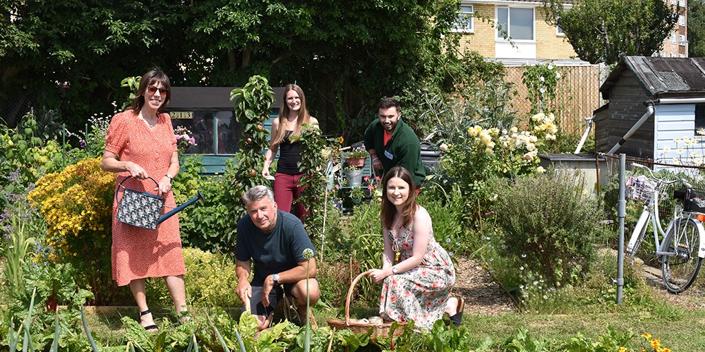 NutleysKG's tweet photo. As the theme for #NationalGardeningWeek is sharing the joy of #gardening, we started thinking about Nutley's story 📖

The joy our CEO Jo found in gardening led to the start of Nutley's 14 yrs ago &amp; the thriving business it is today 💚 

What's your gardening story?🌱 https://t.co/oKwAsstcqb