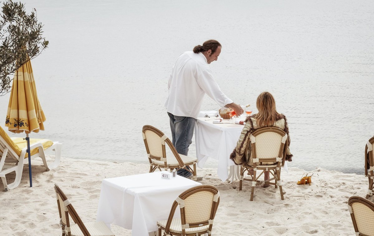 SevenEightWine's tweet photo. Everything is better at the beach!
.
.
.
.
#wineonbeach #wineonbeachperfect #orangewine #winebottle #wineglass #winegirl #memorabletime #memory #beach #beachlife #beachside #beachwine https://t.co/ug35ccgchf