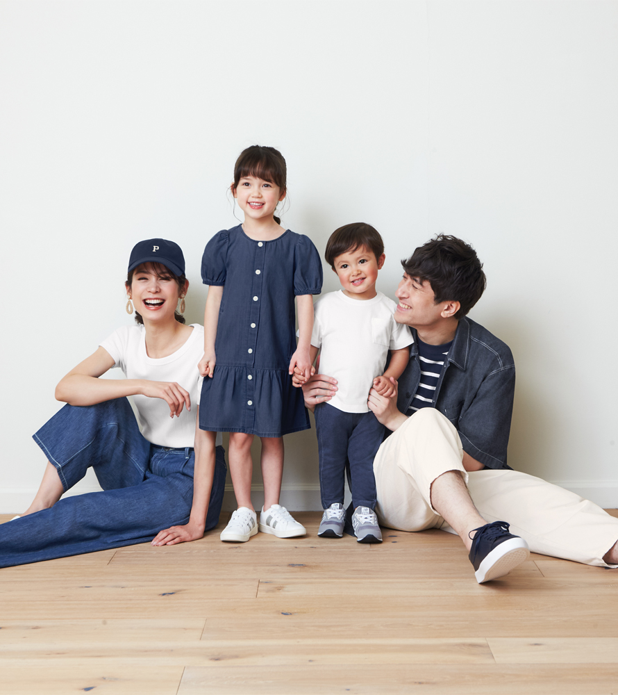 Gu ジーユー Gwにおすすめ 家族みんなで楽しむリンクコーデ 皆さまの声にお応えして 2児の母であるスタイリスト小山田早織さんにリンクコーデをご提案いただきました T Co Msxujdgldz デニム ホワイトの爽やかコーデや 程よい甘さの