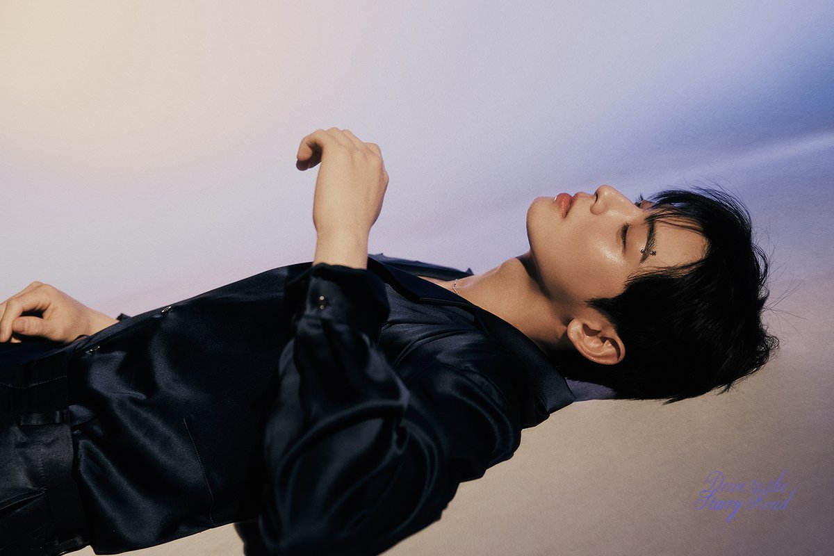 fantagiomusic_'s tweet photo. [#아스트로]
ASTRO 3rd Full Album
<Drive to the Starry Road>
Individual Concept Photo
Starry ver. 🌌

2022. 05. 16 RELEASE
#차은우 #CHAEUNWOO
#ASTRO #CandySugarPop
#Drive_to_the_Starry_Road https://t.co/mD1sD8a8Dm