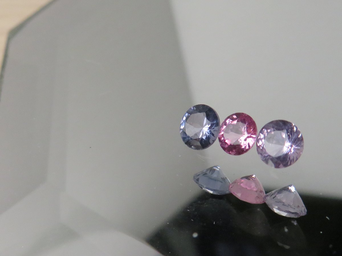 Chiwango_Shop's tweet photo. お美しいです。3連でネックレスにしちゃいます。
#スピネル https://t.co/xVZzdaiybR