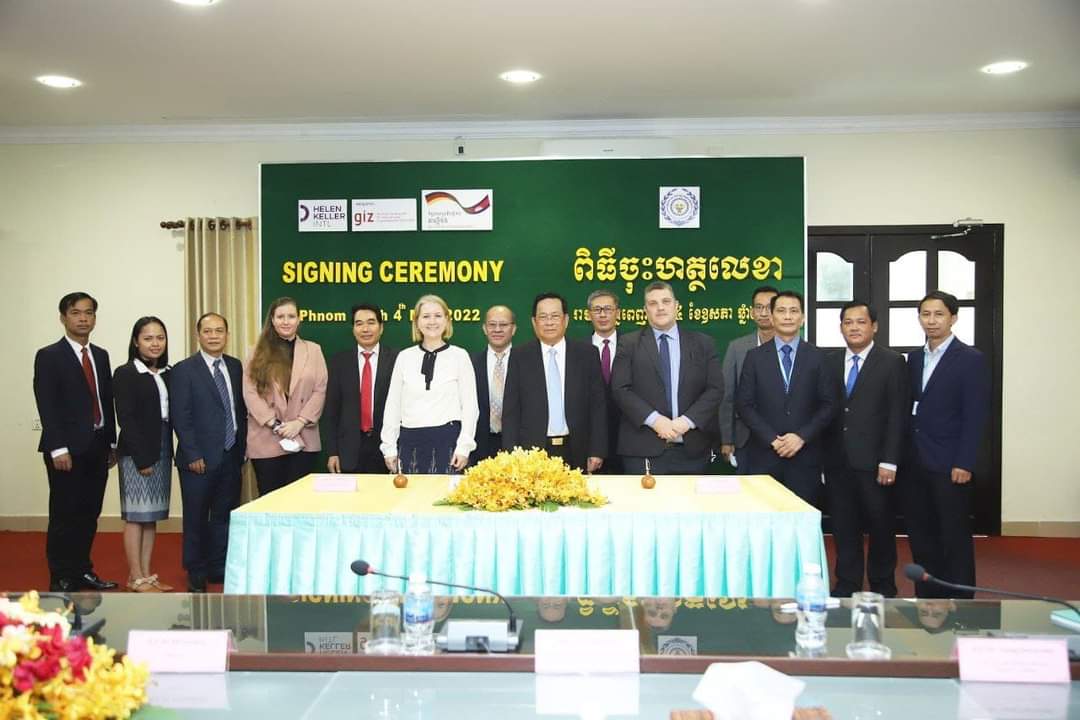 GIZ-MUSEFO and Helen Keller signed an MOU to implement nutrition and IYCF support at 27 #WorkPlaces in Cambodia. <a href="/SanneSigh/">Sanne Sigh, Ph.D</a> #MUSEFO #HelenKeller