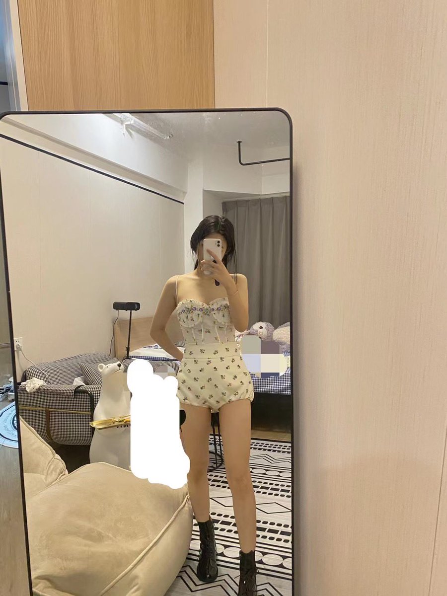 rcxvos's tweet photo. 来个傻逼吐钱
#贡畜 #傻逼提款机 #报销奴 #账单奴 #工资奴  #ATM奴 #提款机奴 #贡奴 #舔狗 #上贡 #榨金 #喷精 #女性崇拜 #精神控制 #洗脑  #调教  #上贡奴 #压榨 #吐金 #男m #狗奴 #绿帽提款机 https://t.co/LJ2HZr8krx