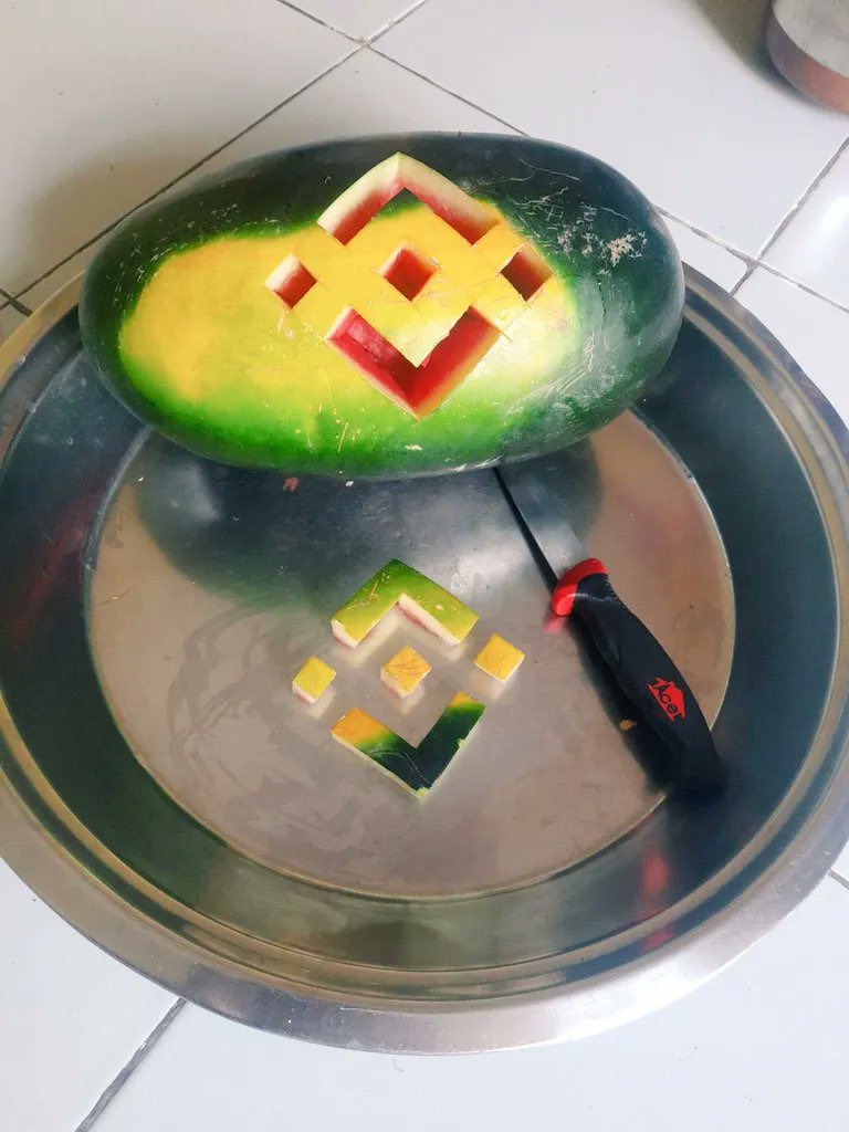 tinman153444's tweet photo. My friends have banned me from cutting the watermelons 😂� https://t.co/kUCpxsh7gv