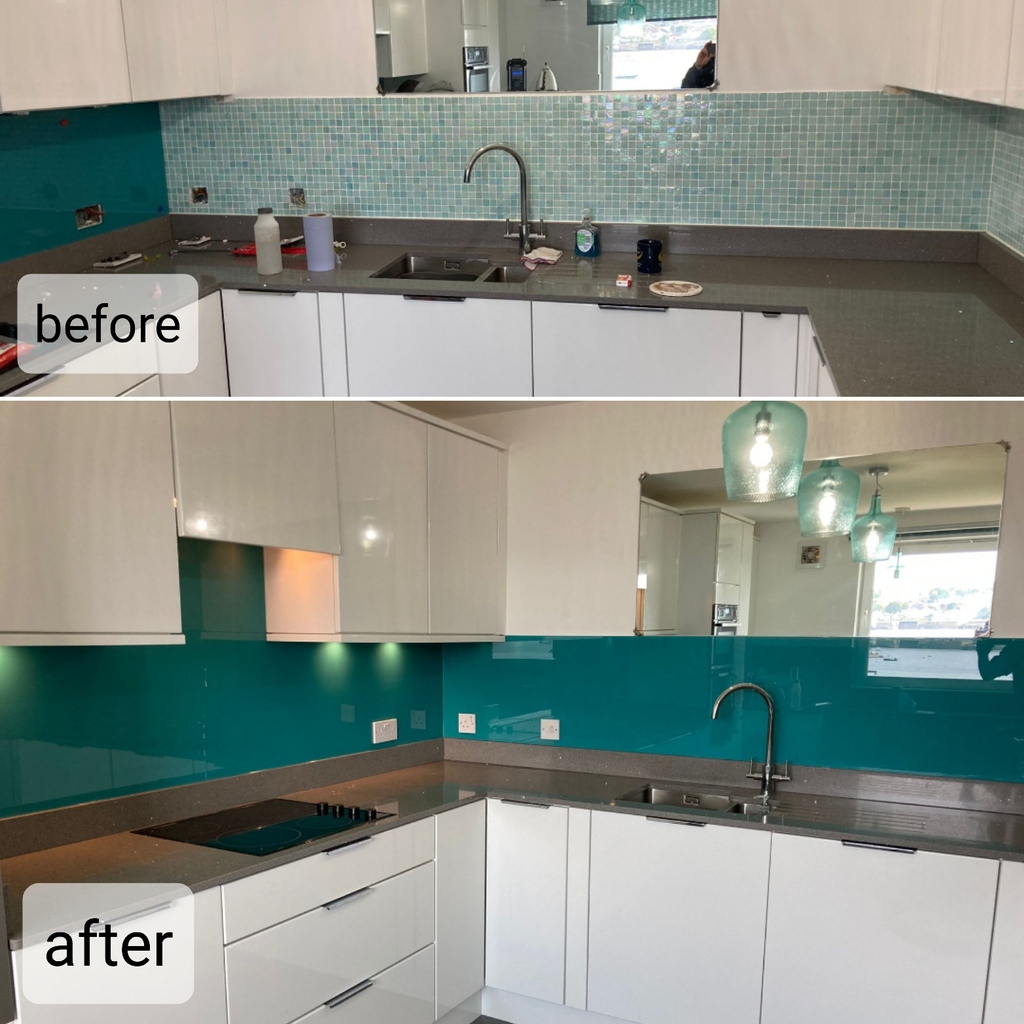 One of our recent updates.
Our client wanted to refresh her kitchen &amp; chose this vibrant teal splashback. Such a simple way to update the look with minimal disruption...
💙
#atlantic_complete_collection 
#atlanticbk
#atlantictilegallery
#northdevon
#interiordesign
#home