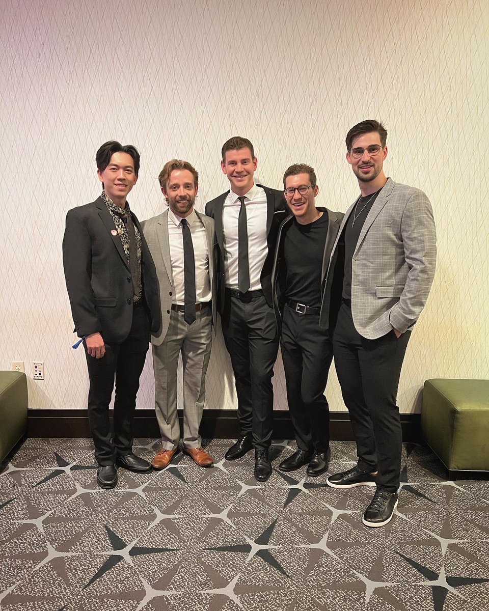 jasonbskates's tweet photo. Team USA Forever & Always! 🇺🇸
What an incredible night in DC celebrating the Summer & Winter Olympics. Massive thanks to the USOPC for putting on such an unbelievable event!! So proud to represent this country!
🔜 White House visit!! ✨
@TeamUSA @USFigureSkating #TeamUSAWeek https://t.co/typGYHxM3u