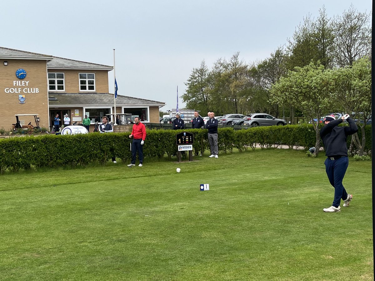 YUGCUK's tweet image. ⁦@SandMoorGC⁩ ⁦@burstwickgolf⁩ ⁦@WetherbyGC⁩ play underway here at ⁦@FileyGolfClub⁩ #GameOn