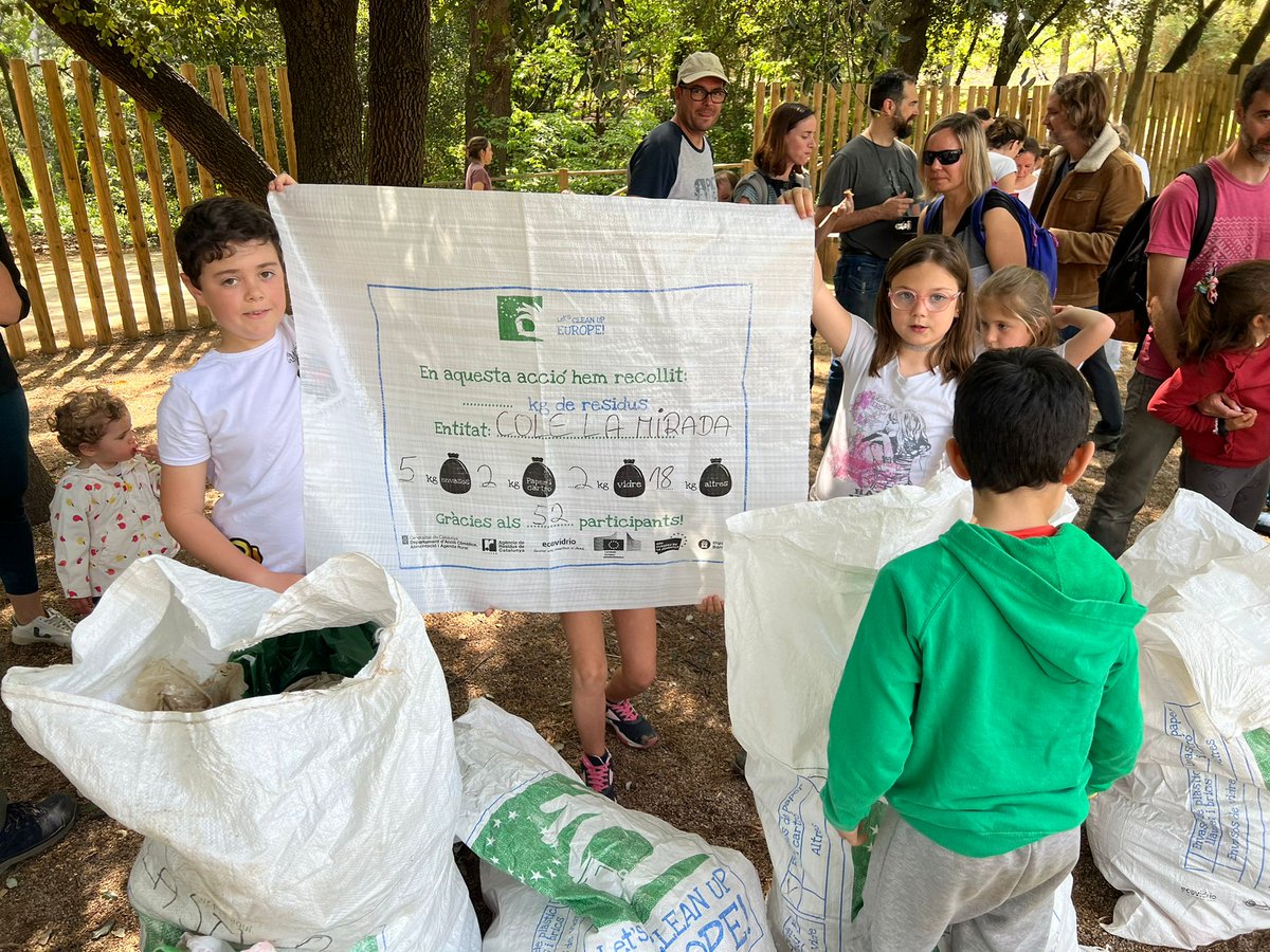 AfaLaMirada's tweet photo. Any rere any més famílies s'uneixen a la nostra iniciativa
Moltes gràcies per participar! #comissiomediambient https://t.co/JP84pbQmet