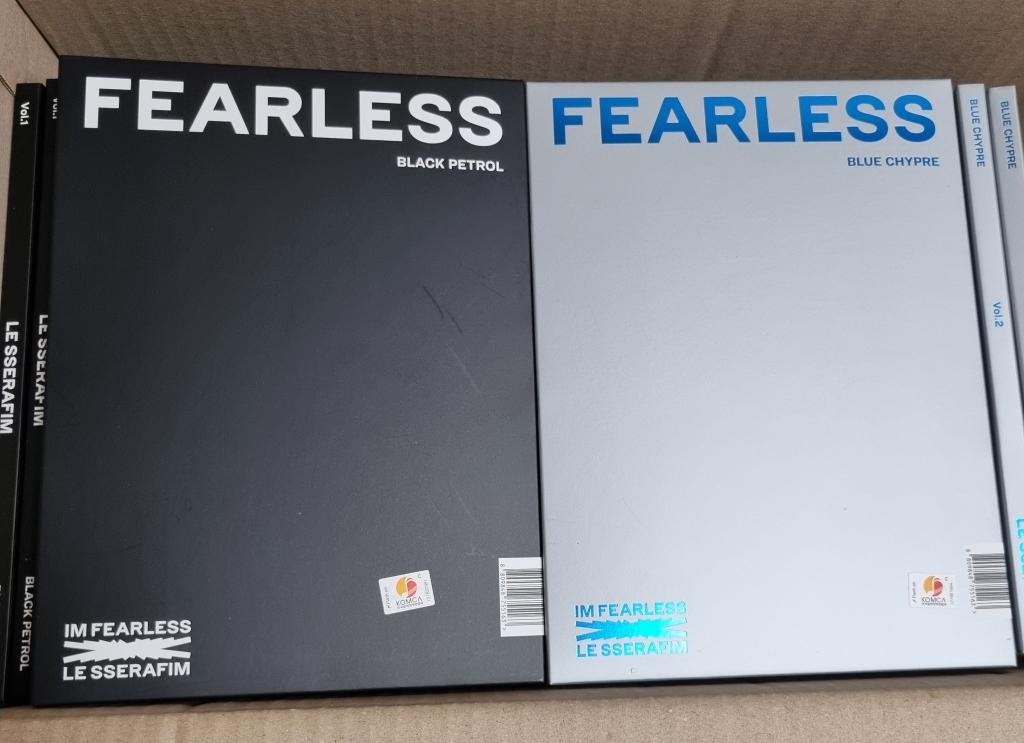intokpopbulk's tweet photo. [15] UNSEALED LE SERRAFIM FEARLESS ALBUM

💵: 1,490php all in to kr add
❌: pc only
📍: PAYO! 

⚠️Read Terms and Conditions⚠️

💫 Mine or DM 
💫 Channel: https://t.co/PNdLWmmADE
💫 Proofs: https://t.co/EXTctOKoPa
💫 GC: https://t.co/YMMLR02aLs https://t.co/qJozfKLifv