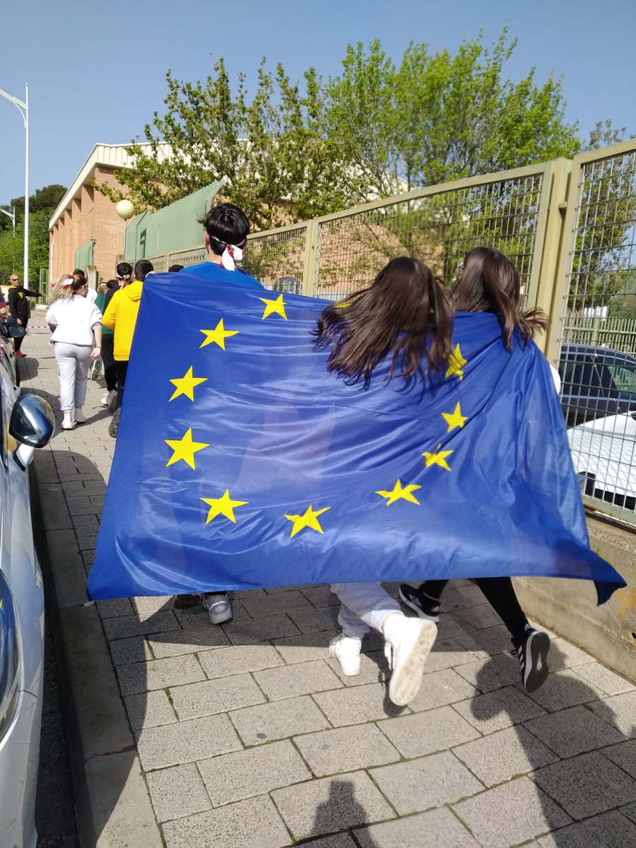 La Escuela Infantil de San Pablo del <a href="/AytoAlbacete/">Ayuntamiento de Albacete</a> ha colaborado con el <a href="/IesGarciaLorca/">IES LORCA ALBACETE</a> donando la recaudación de la carrera solidaria de nuestro #Erasmus 
¡¡¡¡¡¡¡¡¡¡¡¡¡¡¡GRACIAS!!!!!!!!!!!!!!!!!
🤝🤝🤝🤝🤝🤝🤝🤝🤝🤝🤝🤝👏👏👏👏👏👏👏👏👏👏👏👏
#olimpicosplus #BarrioSanPablo