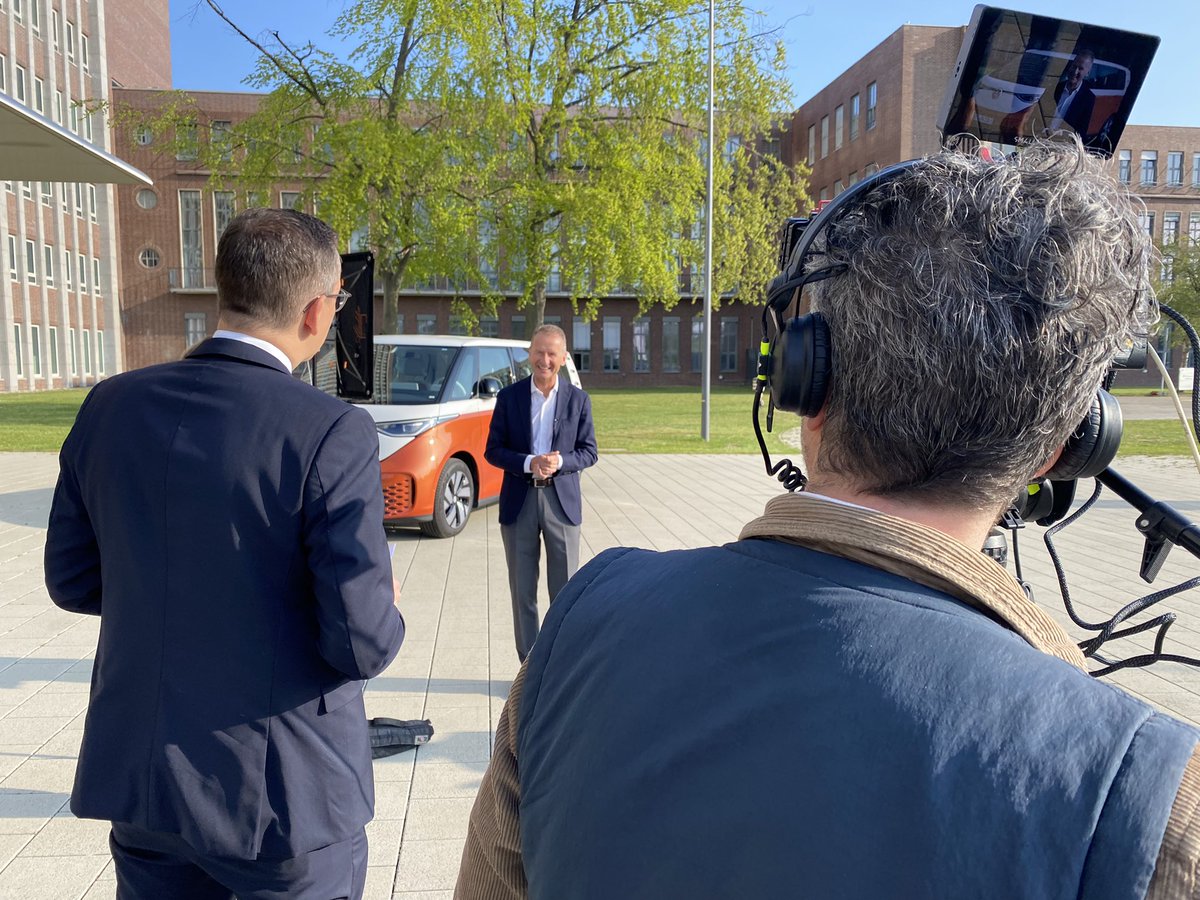 Strong first quarter of <a href="/VWGroup/">Volkswagen Group</a> despite a difficult environment. Now live with <a href="/Herbert_Diess/">Herbert Diess</a> talking to Bloomberg.