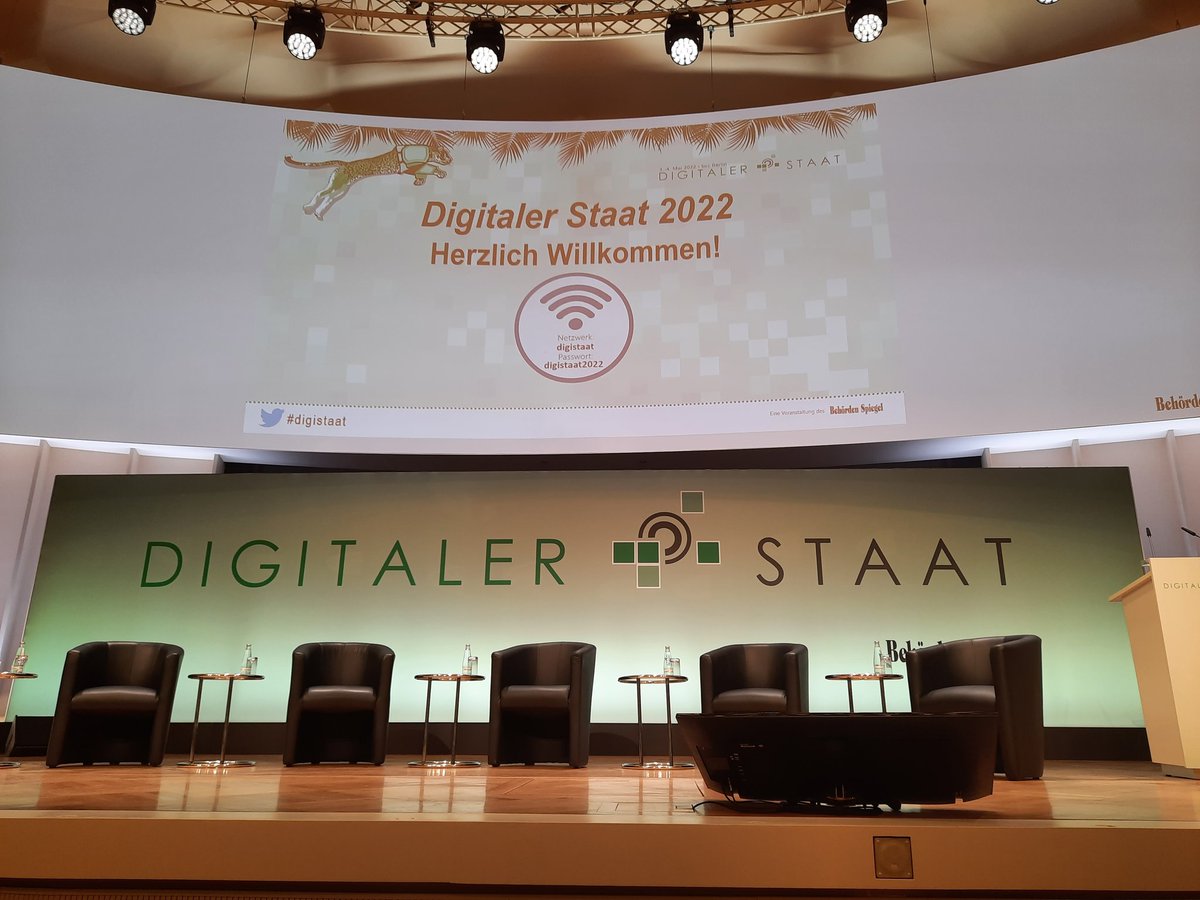 ruppchristian's tweet photo. ...und täglich grüßt das Murmeltier! Weiter geht's mit @Digitaler_Staat in Berlin und spannenden Diskussionen am Stand @ProsozHerten und auf der Bühne u.a. Heute mit @cio_bund und @ErnstBuerger 
#digistaat #digistaat22 #eGov #OZG #DigitaleVerwaltung https://t.co/qlnW6Ehlg6