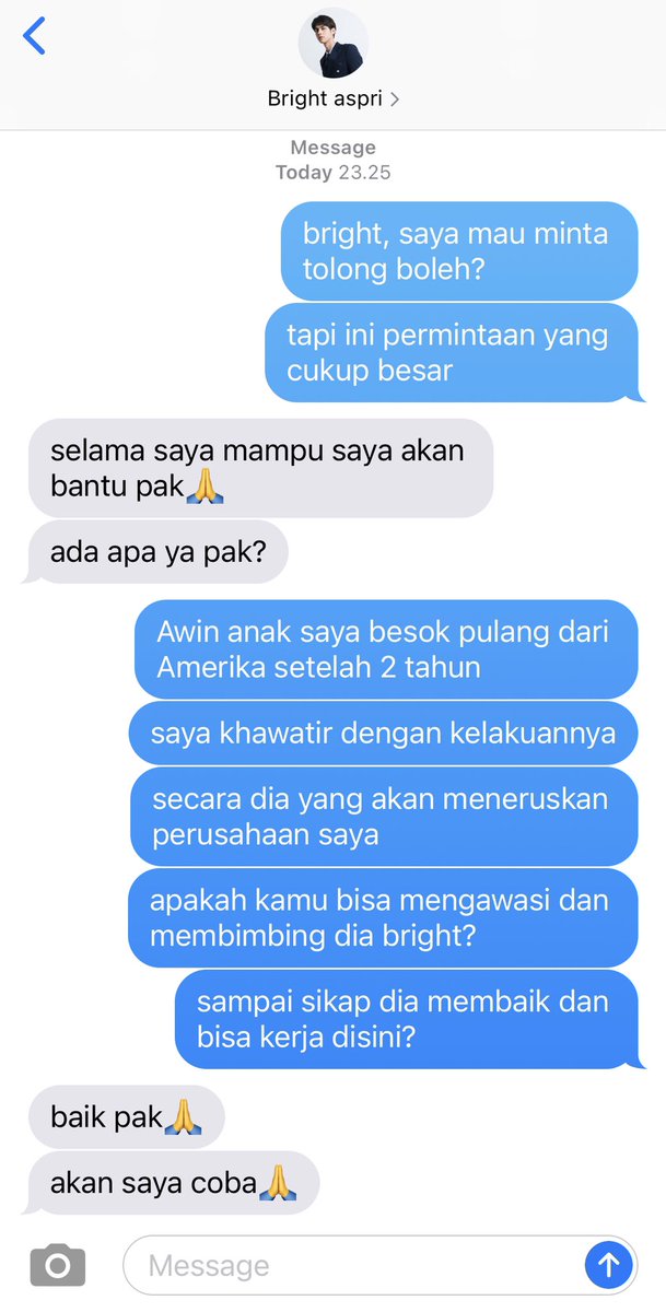 vachixo's tweet photo. ———𝙏𝙪𝙜 𝙤𝙛 𝙒𝙖𝙧 ———

Bright, seorang personal assistant harus menangani Win, anak bos nya yang terkenal sebagai troublemaker. 

-a brightwin au- https://t.co/mXehS8K5Bo