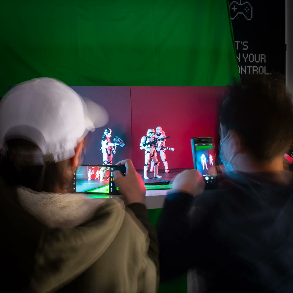 teknobotyk's tweet photo. ¡Feliz día de Star Wars!

Os dejamos una fotografía que realizamos durante el taller de fotografía, las pasadas vacaciones de Pascua.
Atención a los próximos talleres/campamentos de junio y julio…

Que la fuerza os acompañe

#starwarsday #maythe4th #maythe4thbewithyou https://t.co/7n19GsasI5