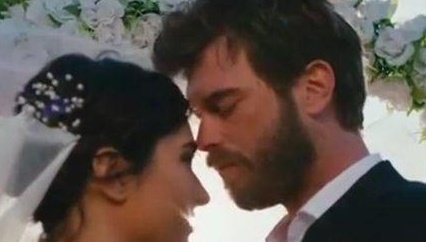 PTurche's tweet photo. @TelemundoSeries @Telemundo 🫶👏#AmorValiente #CesurVeGüzel ♥️ #TubaBüyüküstün #KıvançTatlıtuğ https://t.co/gMYtEgKG0p
