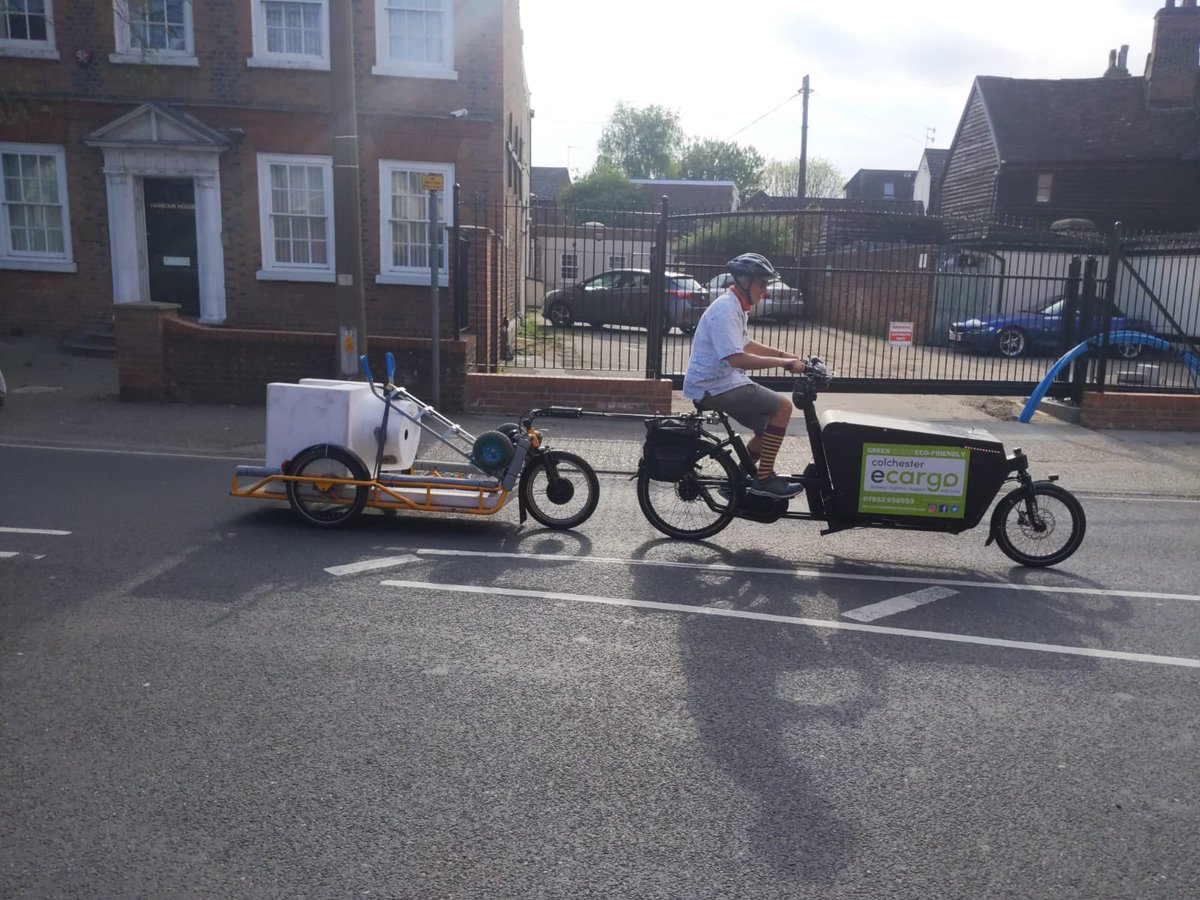 Nothing to see here, just a scale model, part interactive installation type thing of the @JaywickTower on a @carlacargo #cargo trailer being hauled by an @UrbanArrowcom & super-versatile pilot! First stop @signalsmedia - then on to………. #broughtbybike #artbybike #ecotransport