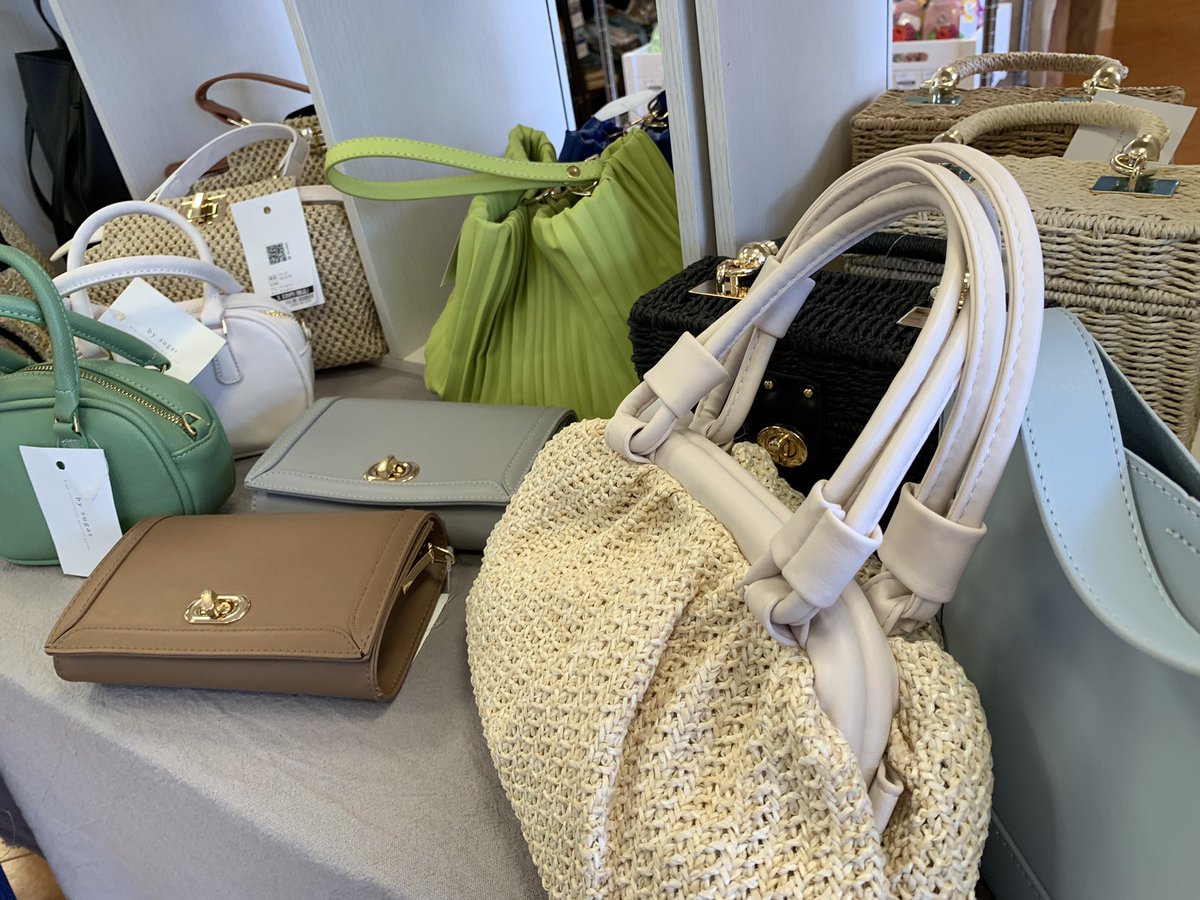 TSUTAYAkitajima's tweet photo. ＼＼\\٩( 'ω' )و //／／
 #bysugar 様の #POPUPSTORE を開催中です‼
本日新商品入荷しました(●´ω｀●)
#カゴバック カワイイ(*´ω`*)

「#コーディネート の数だけ #バッグ が欲しい！」をコンセプトに #女子たち の想いを叶える可愛いバッグを展開。
期間は6/4(土)までを予定しておりますm(_ _)m https://t.co/Nlk1n7Dd4h