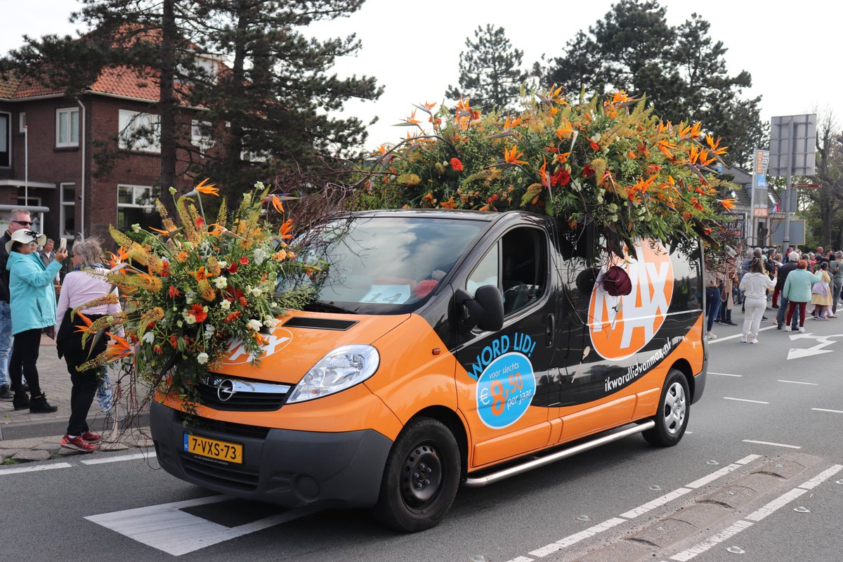 Wat was het een feest🥳 op 23 april. En wat hebben we genoten van de sfeer, mooi praalwagens, mooie luxe wagen en muziekkorpsen. Wil je het feest nog een keer voorbij zien komen? Op zaterdag 7 mei om 17.10 is het feest weer te zien bij Omroep Max.