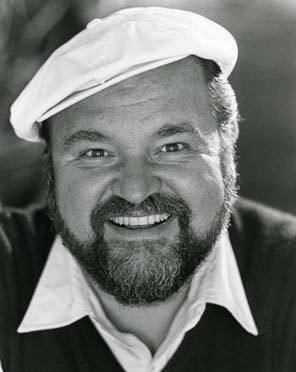 Remembering #DomDeluise who passed on this day 13 years ago.