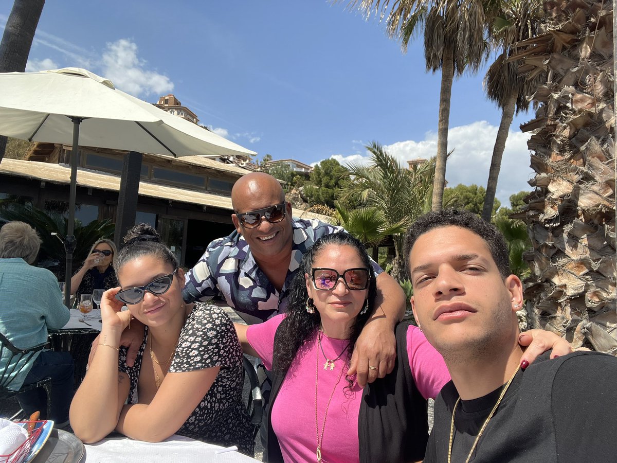 julitocuba's tweet photo. Orgullo de familia os quiero! https://t.co/uUB0QSBigl