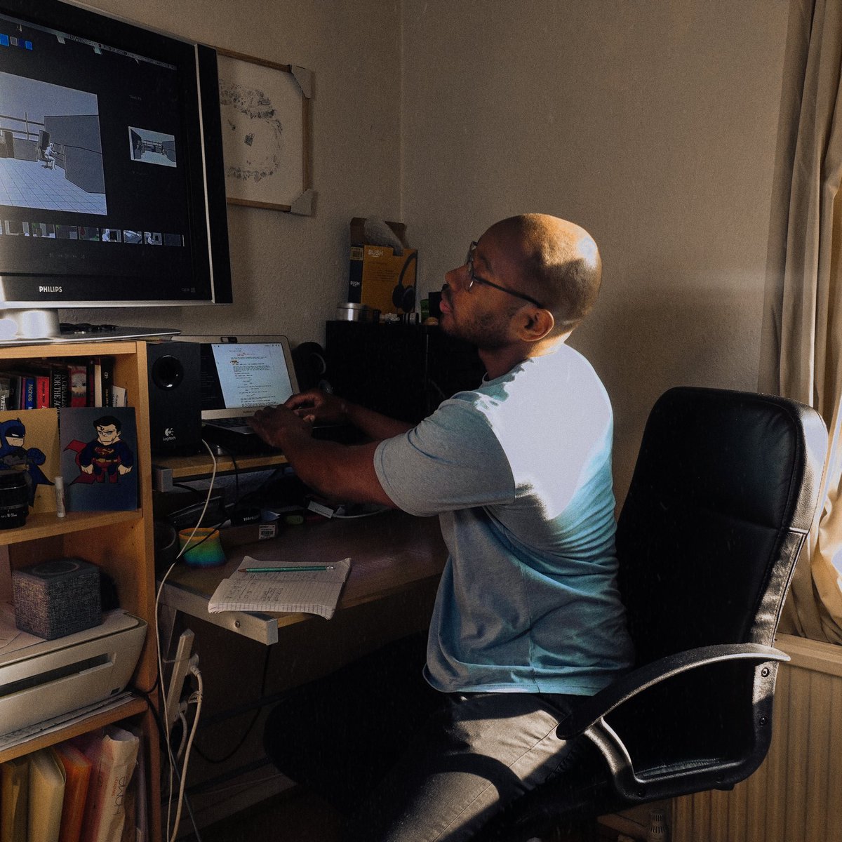 Eric_Kole's tweet image. Something about early birds… #makingfilms #screenplay #storyboard