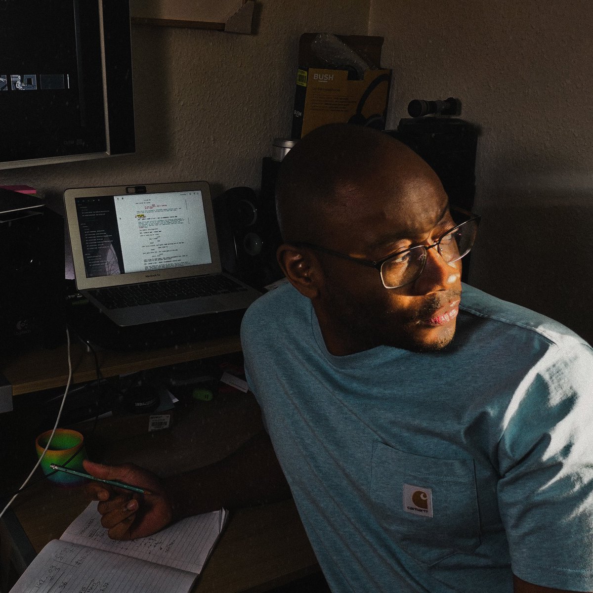 Eric_Kole's tweet image. Something about early birds… #makingfilms #screenplay #storyboard