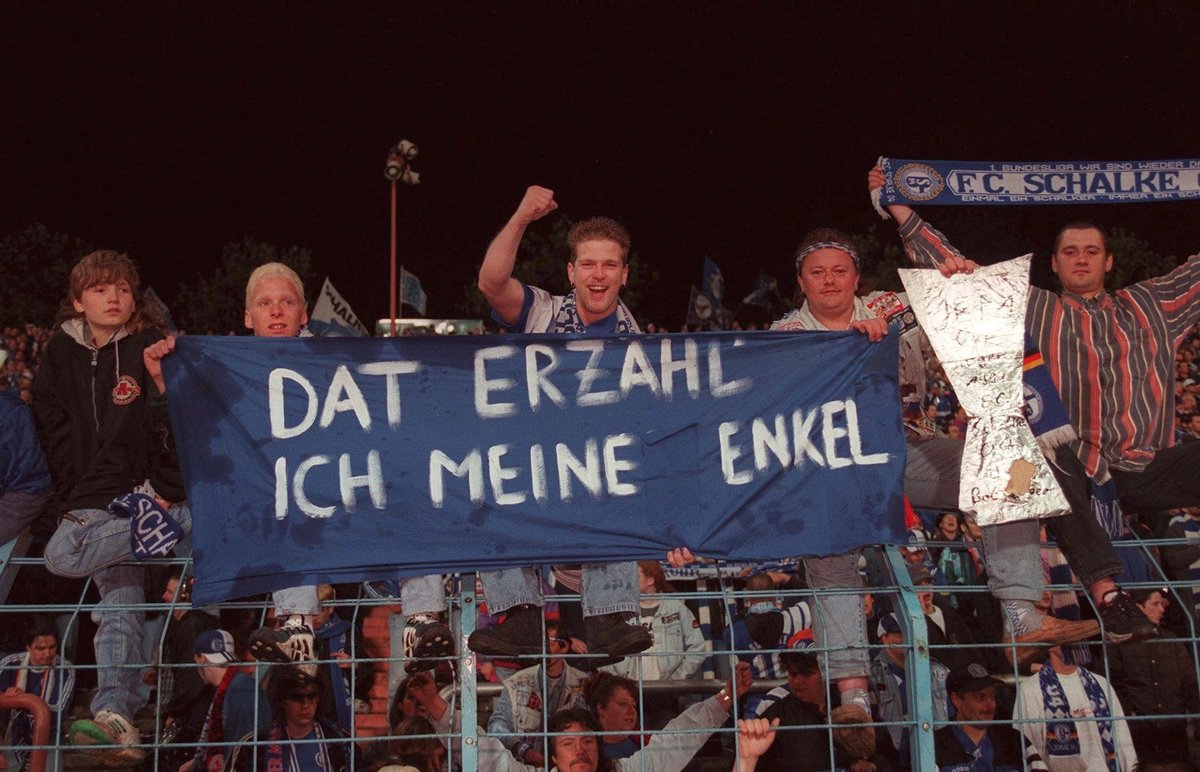 UEFAcom_de's tweet photo. 1⃣1⃣8⃣ -  Happy Birthday, #S04 🎂🥳⚽️🏆⚒️ https://t.co/VaEUMgENJp