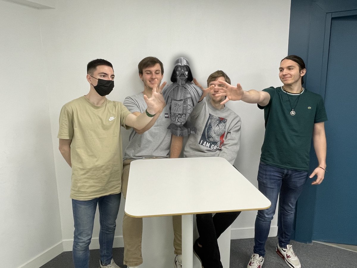 dimitry18's tweet image. En ce #StarWarsDay, May the 4th be with you (et avec les étudiants/apprenants @Epitech et @webacademie)✨

#MayThe4thBeWithYou #StarWars