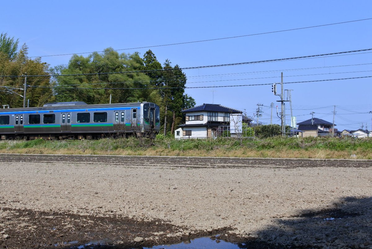 YOSHIKI92312527's tweet photo. #Nikon
#1j5
#仙台
#細道
#電車
#シャガ
#工事中
#お寺
#普門寺
写真撮るとタイミング中々うまくいかないな(꒪∆꒪;)
もうちょい電車が出て来た所撮りたかった‥‥‥ https://t.co/Hz8RFpSoeh