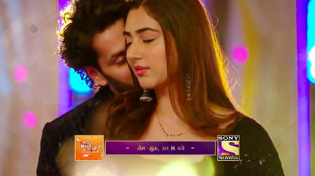 rayalover39's tweet photo. look at our besharam babies  #PDA 😌
 #BadeAchheLagteHain2 https://t.co/D7kXXMVqig