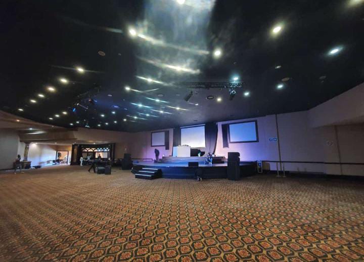 BMM_Events's tweet photo. Looking to organise a corporate event?

Well look no further!!

@BMM_Events provides corporate event solutions for corporate events of all sizes. 

Contact us:
011 881 5509 
Info@bafitlhilemm.co.za 

#LTDWSOMIZI 
#GomoraMzansi https://t.co/XG59RfHLbH