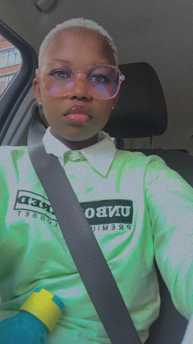 Unbothered_PC's tweet photo. Quality and classic stuff is what we are obliged to deliver. Grab your Sweater for only R400
.
.
#Style
#Lime💚
#Fashion 
#Steetwear
#Urbanwear https://t.co/44OJQkeJ0l