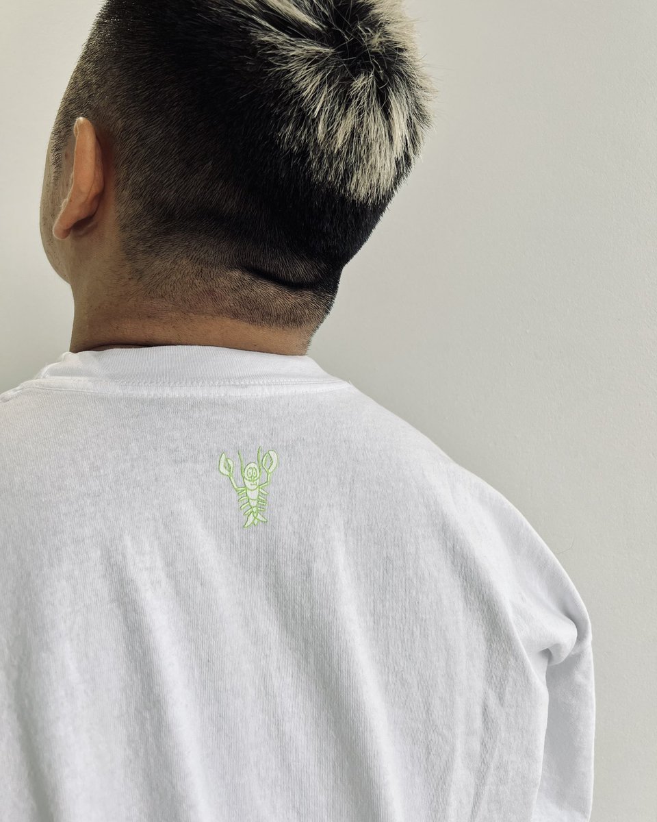 KrizySee's tweet photo. My LOYAL 🦞 shirt has arrived! 🇦🇺
@veefriends @garyvee
#veefriends #VeeFriendsSeries2 #NFTCommunity #VeeFriends #veefriends2 #veefam #veecon #veefan https://t.co/j7lsP0wYjY