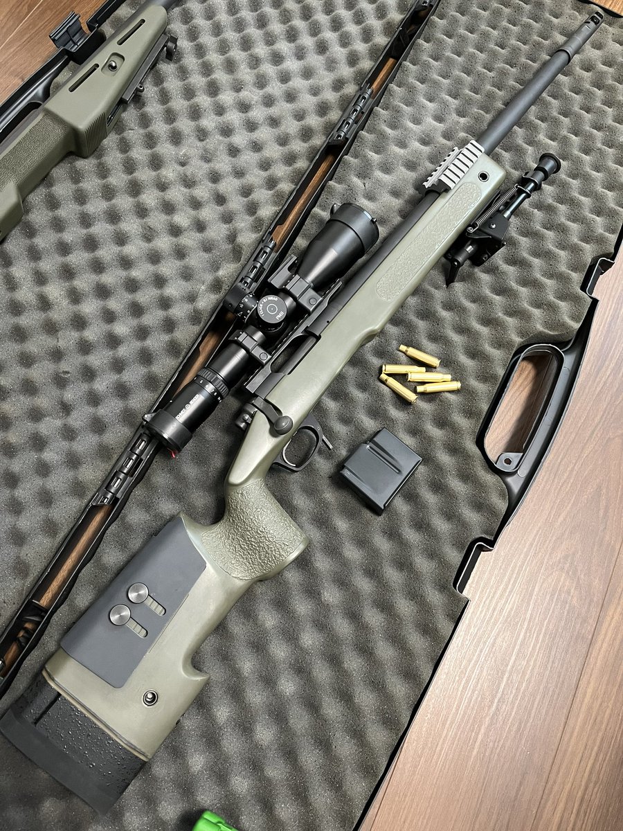 a4stock's tweet photo. 念願のカート式M40A5の完成です。
マクミランA4ストックUSMC仕様の入手に数年、PGWNVマウントやDDrossマウントベースなど自分の拘りを凝縮した1丁。
#M40A5
#Shmidt&amp;Bender https://t.co/2t1CRikTal