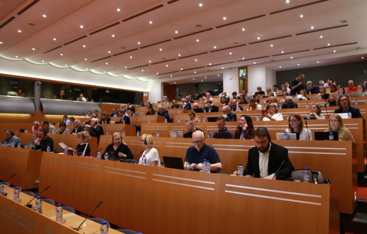 EPSUnions's tweet photo. We are starting our 68th @EPSUnions Executive Committee #EPSUexec with loads on the agenda #Ukraine #orpea #FireFightersDay #socialdialogue #inflation #AI all key issues for public sector workers in #Europe https://t.co/FW7fHf1ls0