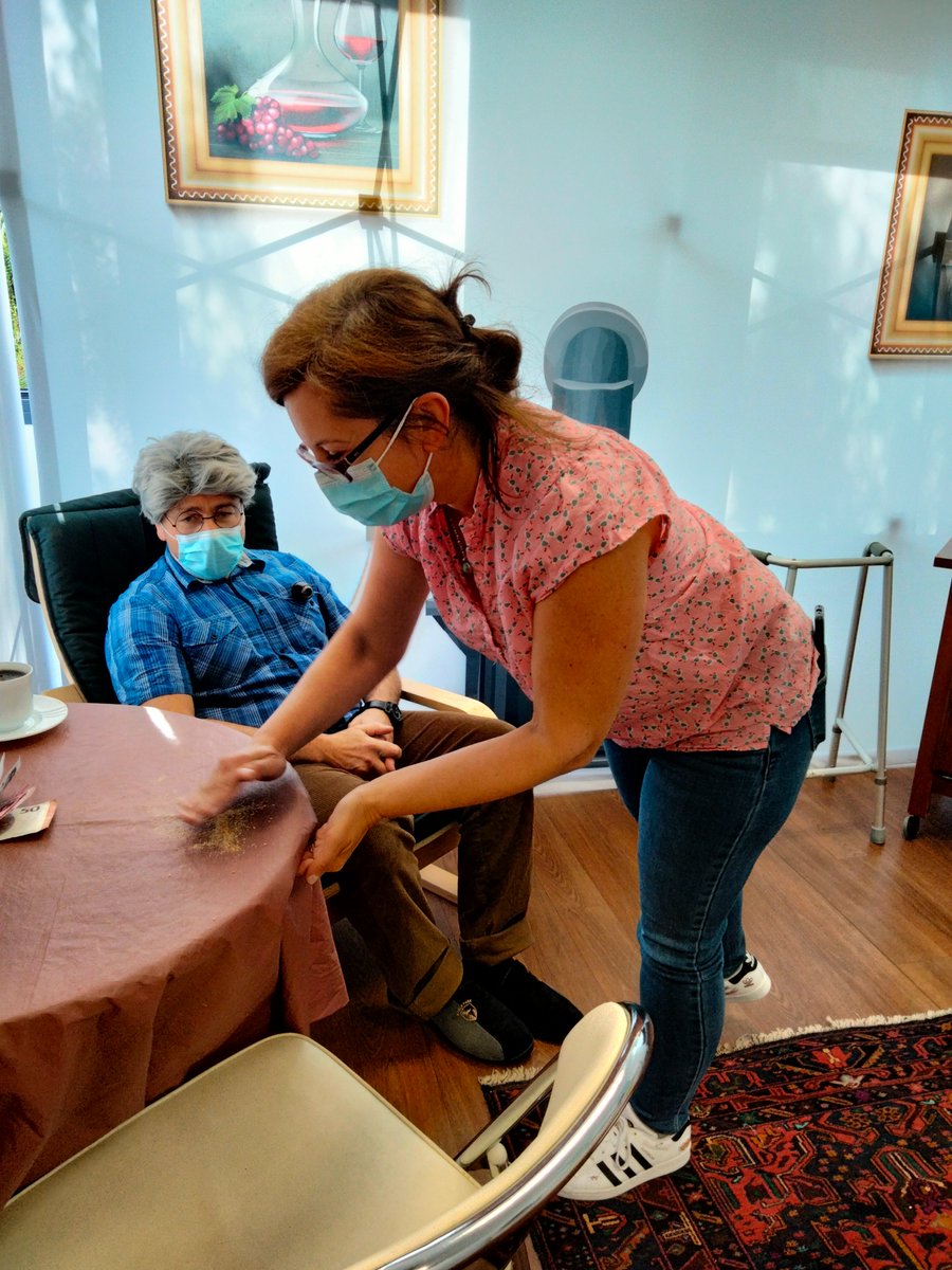 SeverineDupouy's tweet image. Top départ du #Challenge DELD dans les métiers de la personne en partenariat avec @KarineKtb MSA Provence et @LogicEscape #Draguignan avec @poleemploi_VAR en 3 étapes clés
▶️Découverte
▶️Formation
▶️Recrutement
👏aux 1⃣4⃣ participants et aux équipes.