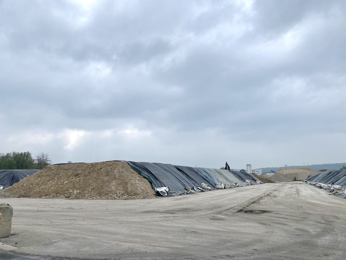 Trouver les meilleures solutions pour les terres impactées et revitaliser les terres🌱
#terresimpactées #pollution #economiecirculaire #greentech #impact #biomasse #biodiversite #agrioculture #valorisation #terres #agriculture