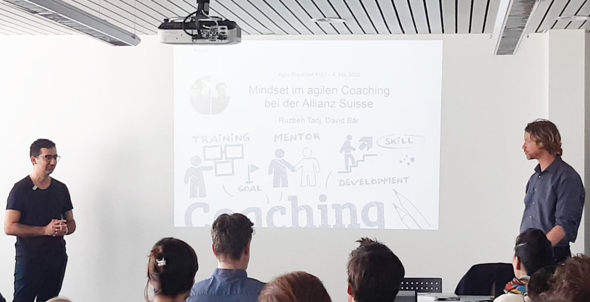 Grossartig! Heute bei der <a href="/DigicompCH/">Digicomp</a>  trifft sich die #AgileBreakfast Community in Zürich erstmals seit 2 Jahren wieder physisch.  

#Lean #Agile #Scrum <a href="/davidbaer/">david baer</a> <a href="/patbaumgartner/">Patrick Baumgartner</a> <a href="/timob/">Timo</a>