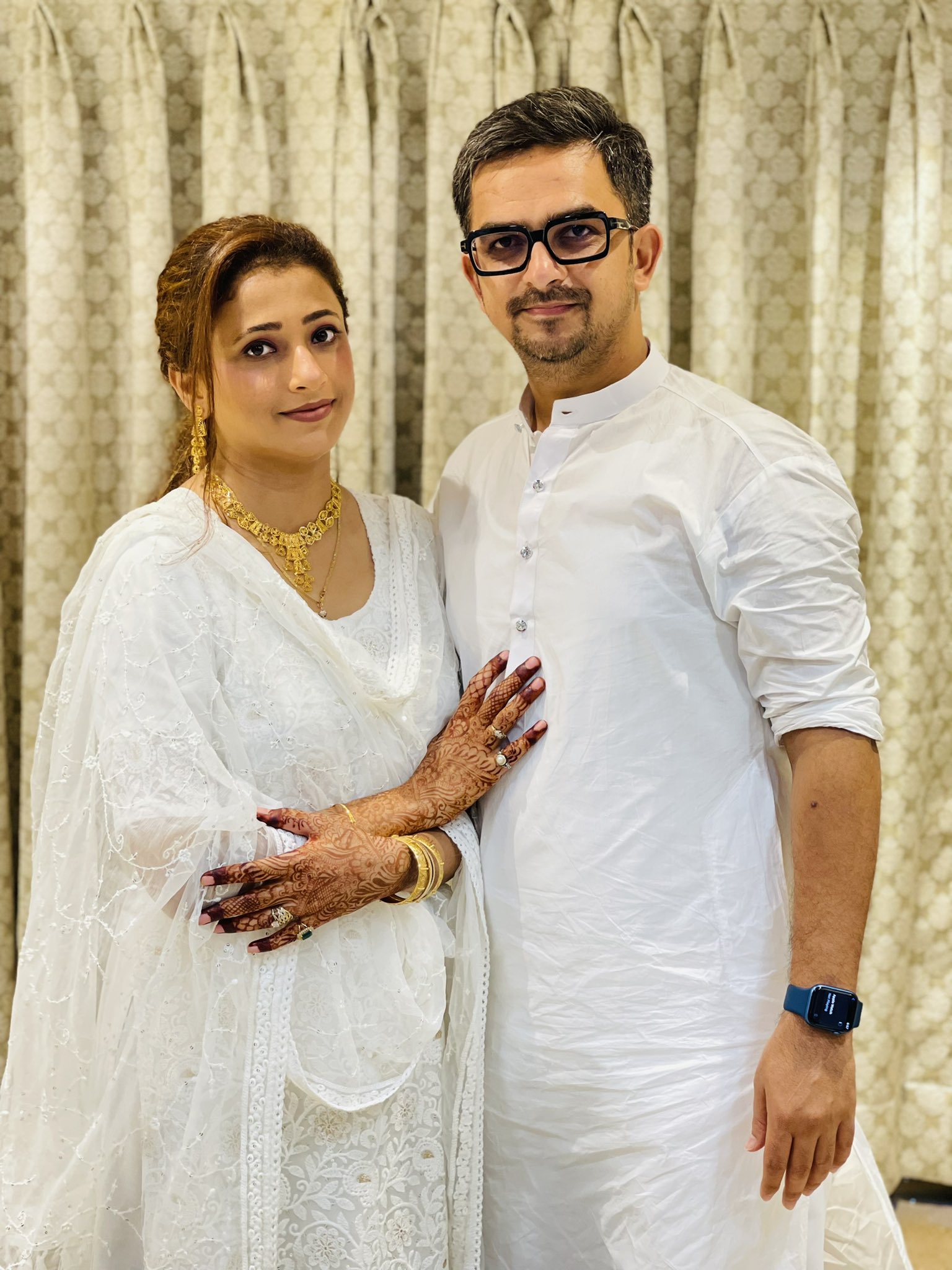 Hussain Mansuri on X: "Day 2 of #EidUlFitr Mubarak from Mansuri Family🌹  https://t.co/LWe2cEGc4d" / X