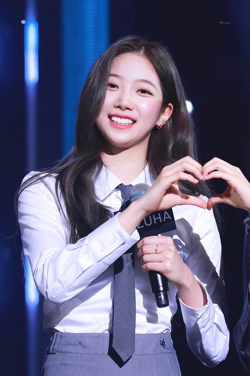 220502 💘 #KAZUHA #카즈하
#LE_SSERAFIM #르세라핌