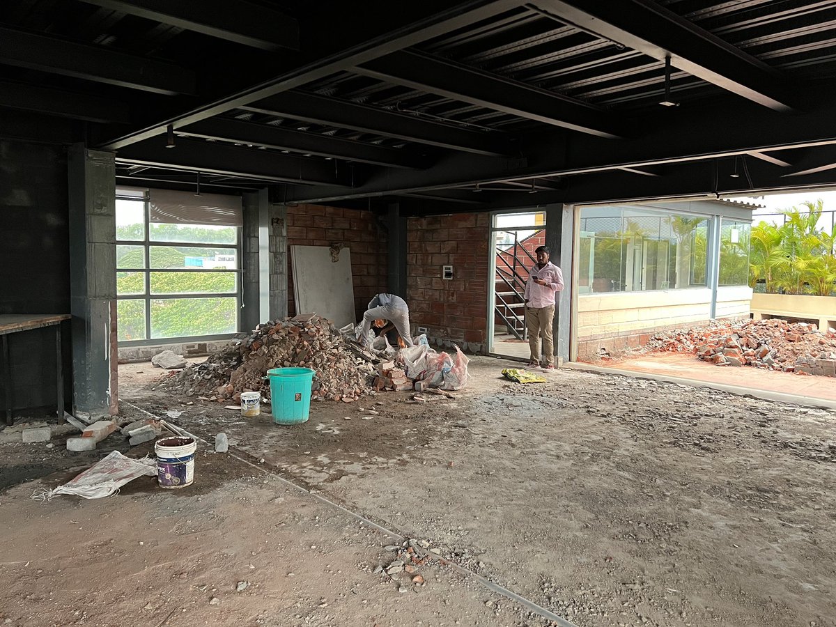 NashVail's tweet photo. Soon to be @2586Labs (@devfolio @foldbank) HQ 🥹 https://t.co/3Q3SKrFriF
