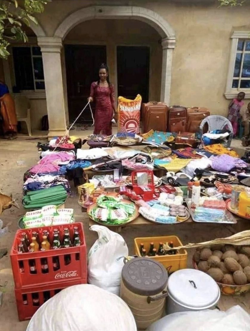 Cele__Audu's tweet photo. Bride price or extortion??? https://t.co/e8s2ChG9TR